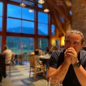 Meet your Posher, Lalo